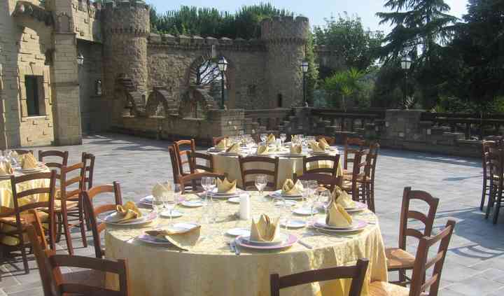 get married in a medieval castle in rome